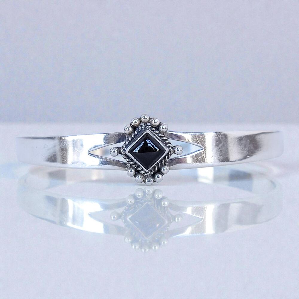 Sterling Silver 925 Black Onyx Cuff Bracelet Bezel Set Fits 7" Wrist Vintage